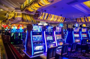 kingzeus88 Live Tables and Slot Rooms